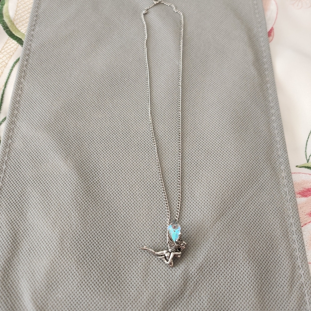 Gorgeous fairy necklace